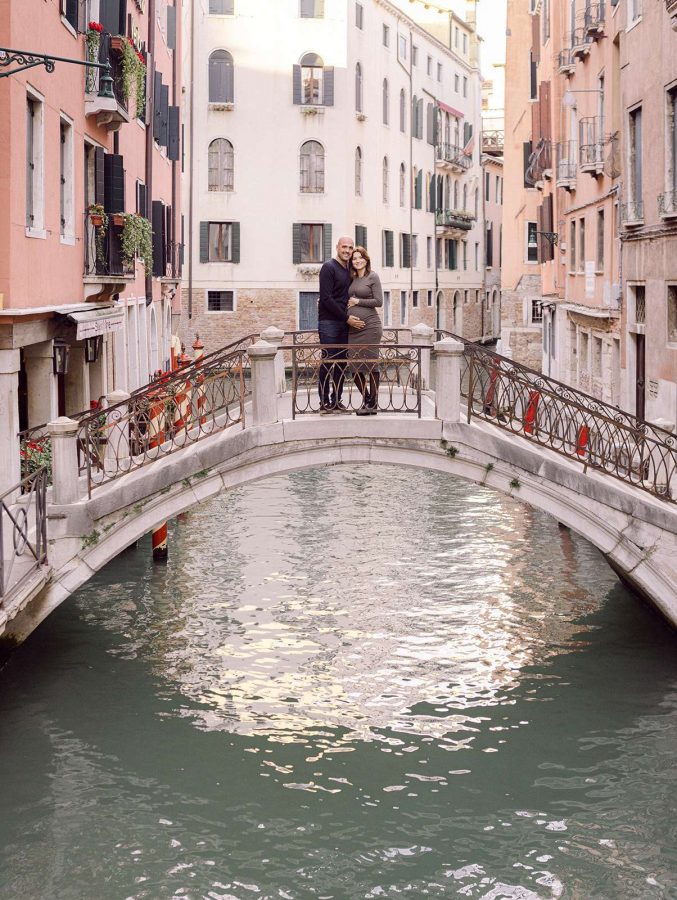 Foto-gravidanza-a-Venezia-gondola