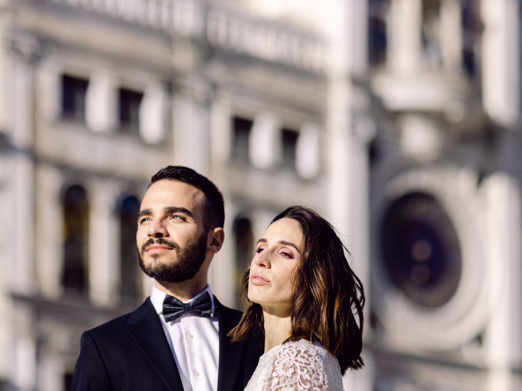 Winter-Elopement-in-Venice-February-romance-Carnival