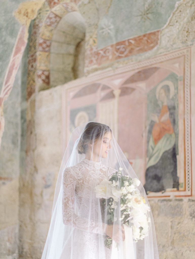 La-Badia-di-Orvieto-Wedding-Editorial-in-Umbria-Tuscany-Italy