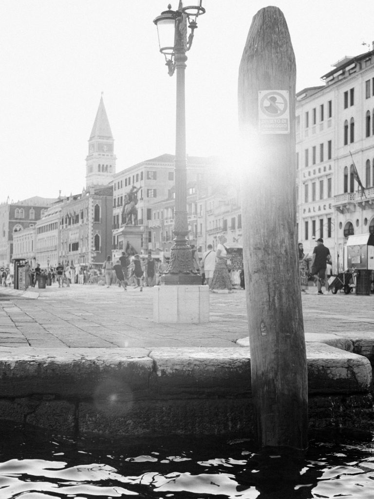 Family-vacation-in-Venice-recreating-a-memory-from-the-past