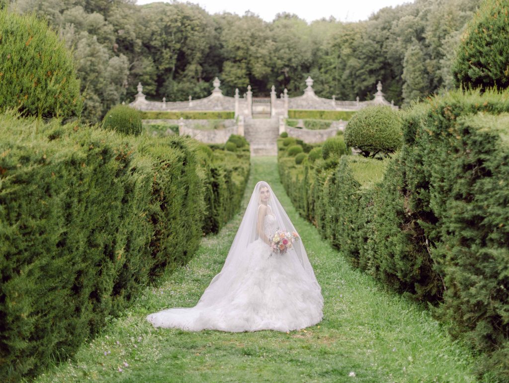 Destination-Wedding-in-Tuscany-Castello-di-Celsa-Editorial-Photographer