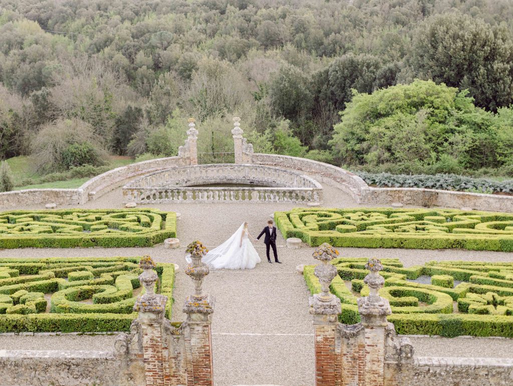 Destination-Wedding-in-Tuscany-Castello-di-Celsa-Editorial