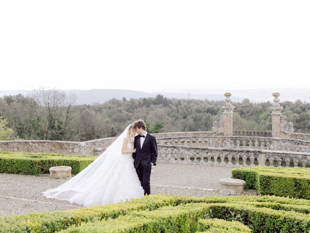 Destination-Wedding-in-Tuscany-Castello-di-Celsa-Editorial
