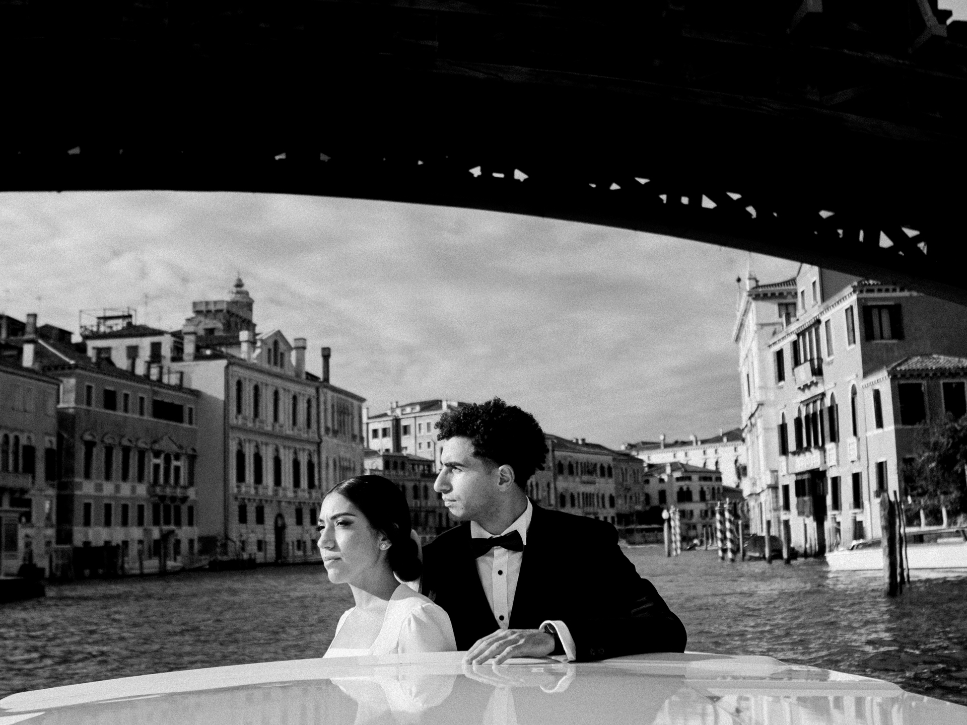Intimate-Greek-wedding-in-Venice-in-November