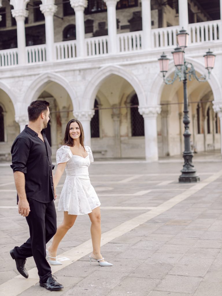 Couple photoshoot in Venice between Piazza San Marco, Arsenale, Castello