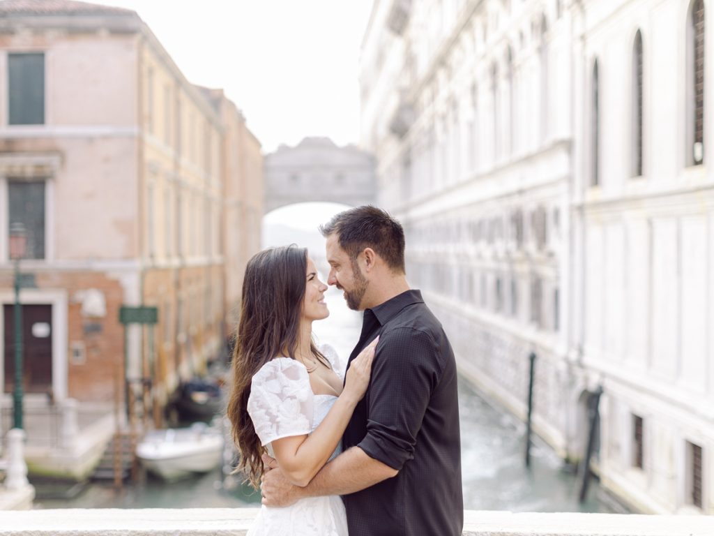 Couple photoshoot in Venice between Piazza San Marco, Arsenale, Castello