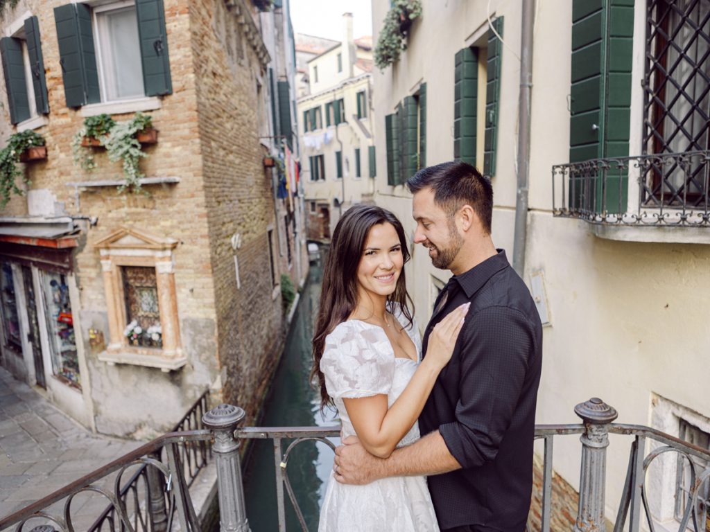Couple photoshoot in Venice between Piazza San Marco, Arsenale, Castello