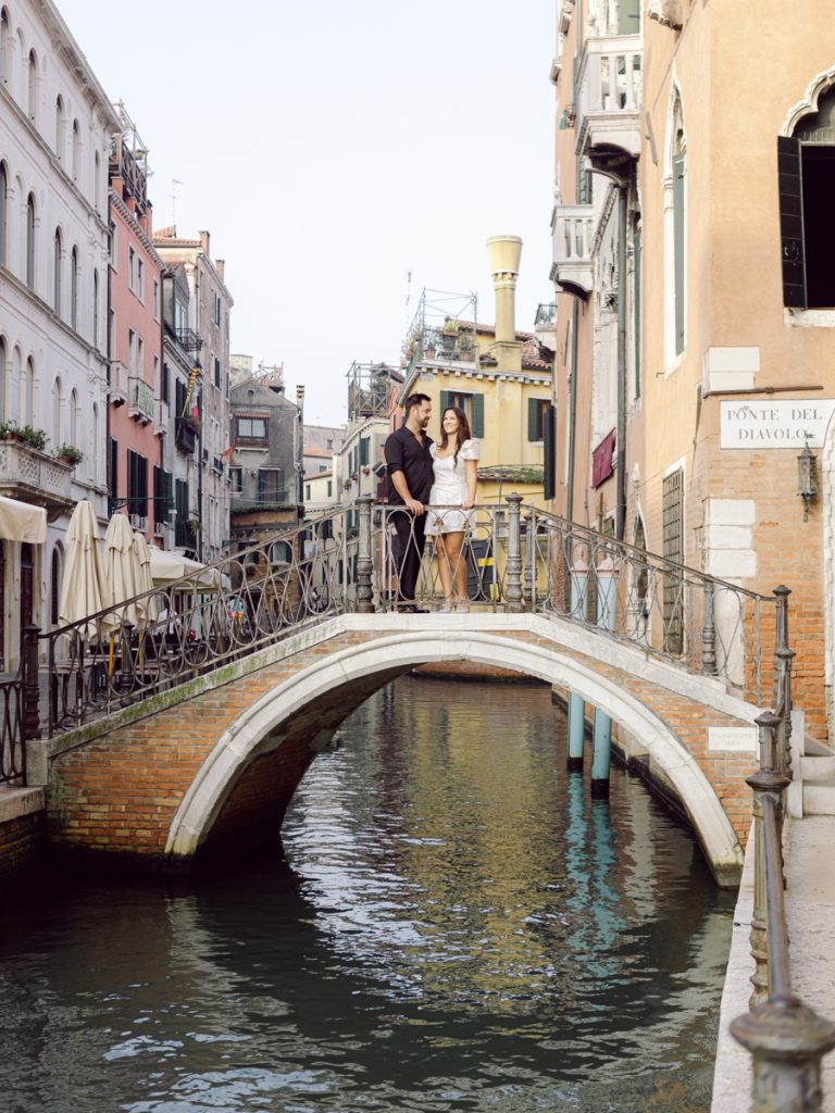 Couple photoshoot in Venice between Piazza San Marco, Arsenale, Castello