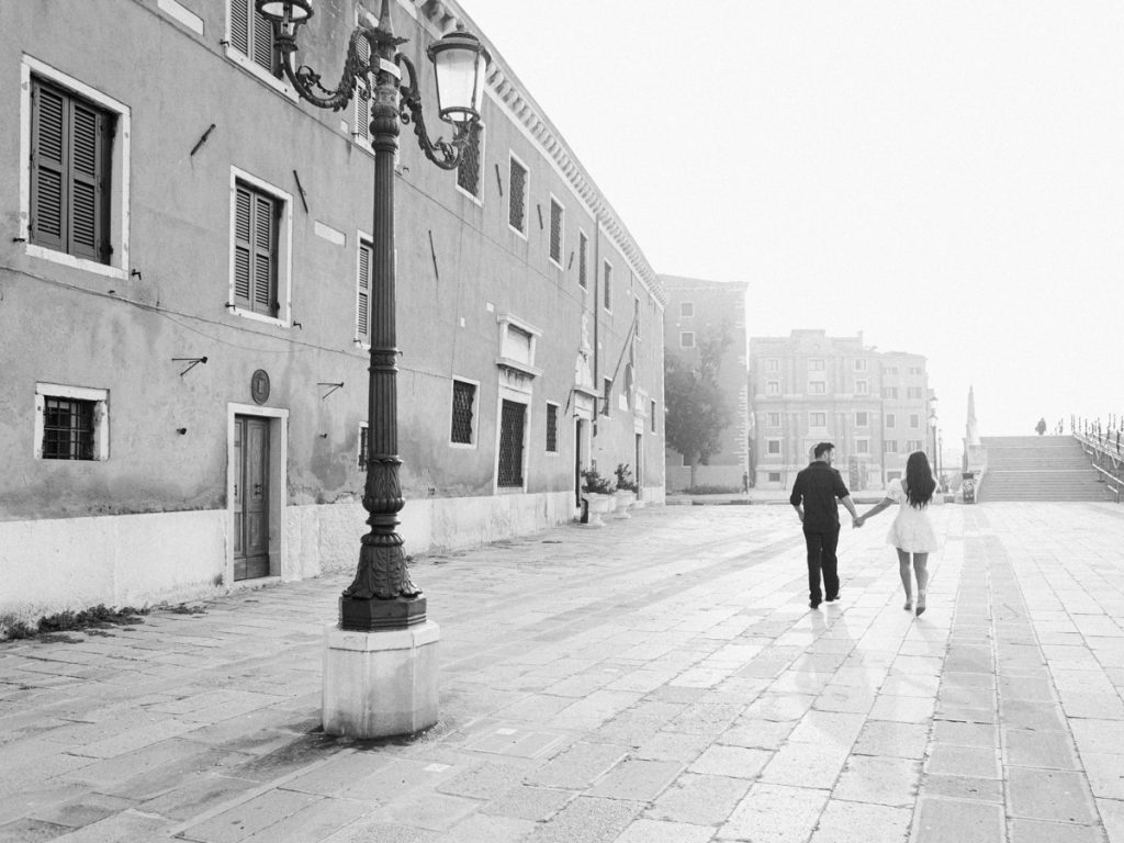 Couple photoshoot in Venice between Piazza San Marco, Arsenale, Castello