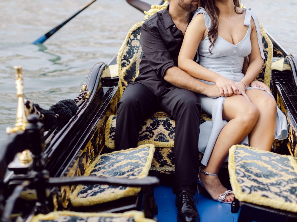 Couple photoshoot in Venice between Piazza San Marco, Arsenale, Castello