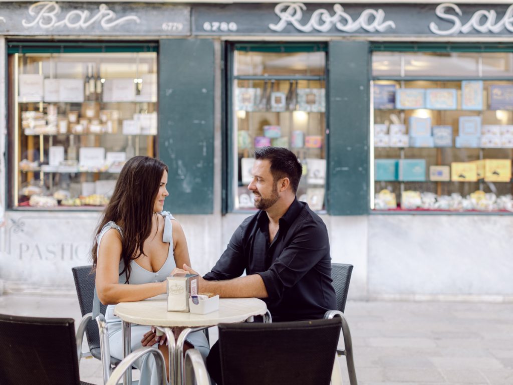 Couple photoshoot in Venice between Piazza San Marco, Arsenale, Castello