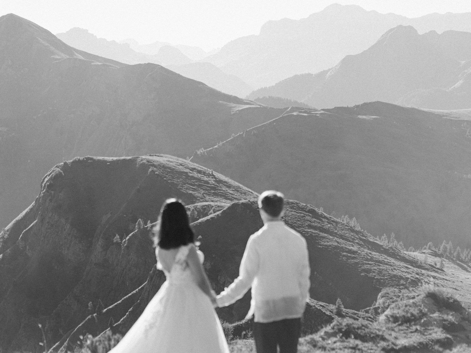 Dolomites-Wedding-Sunset-Shoot-at-Passo-Giau-Cortina