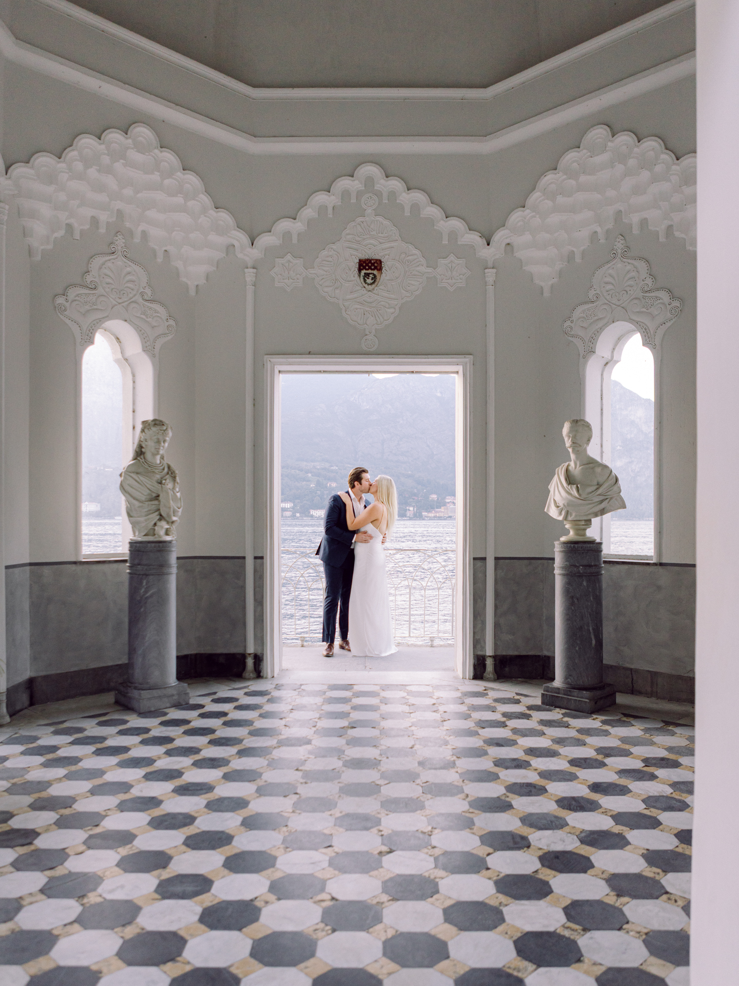 Bellagio-Villa-Melzi-Romantic-Evening-in-Lake-Como