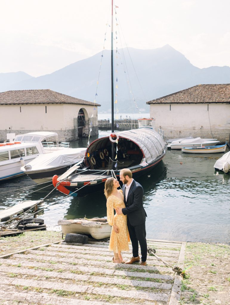 Villa-Melzi-Gardens-Honeymoon-photoshoot-in-Lake-Como