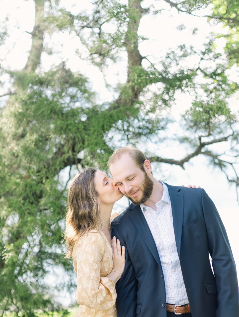 Villa-Melzi-Gardens-Honeymoon-photoshoot-in-Lake-Como