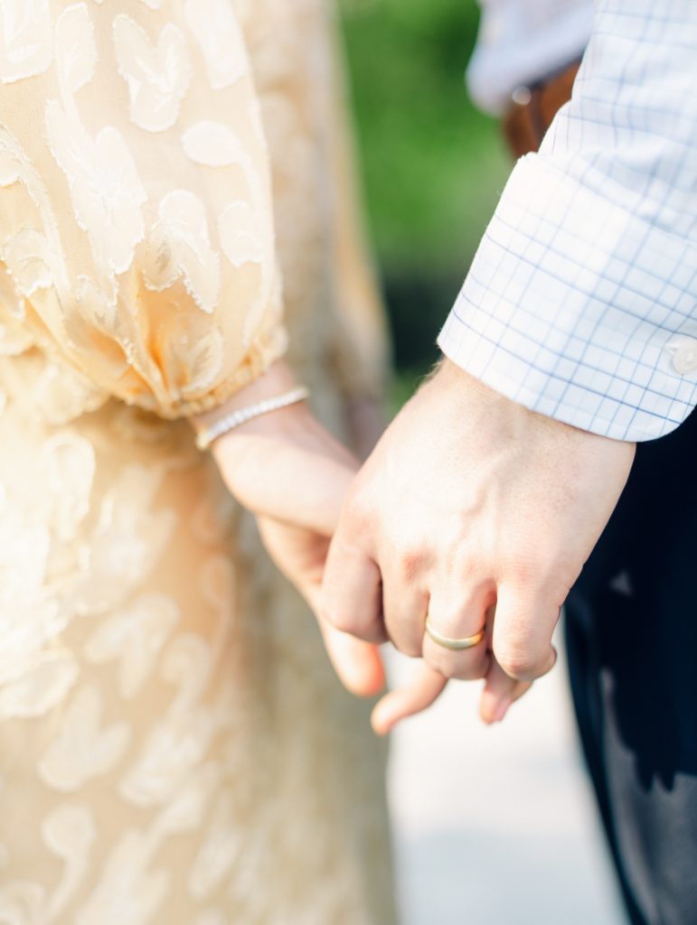 Villa-Melzi-Gardens-Honeymoon-photoshoot-in-Lake-Como