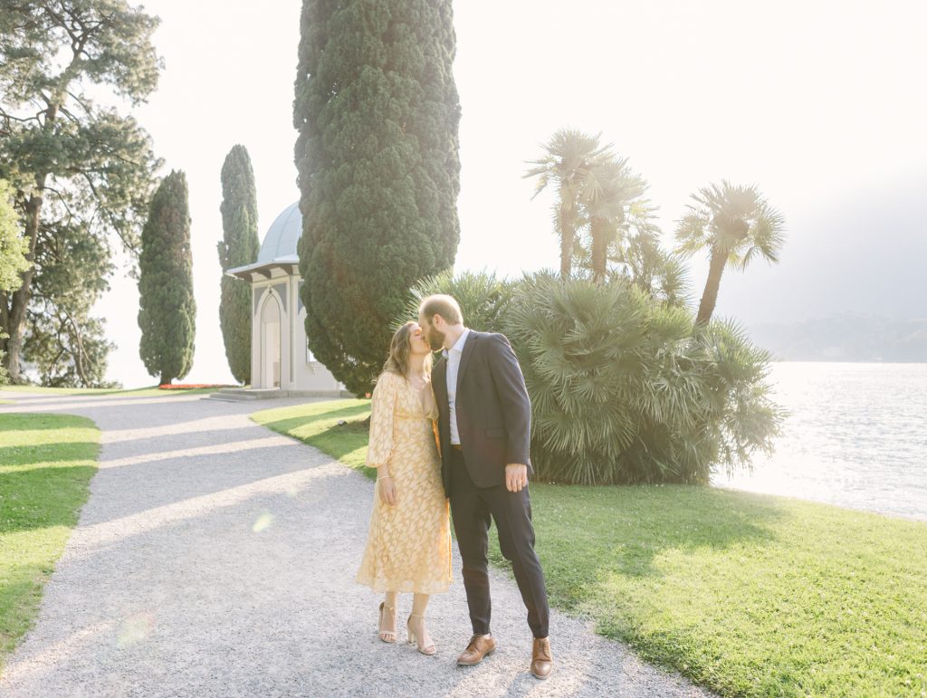 Villa-Melzi-Gardens-Honeymoon-photoshoot-in-Lake-Como