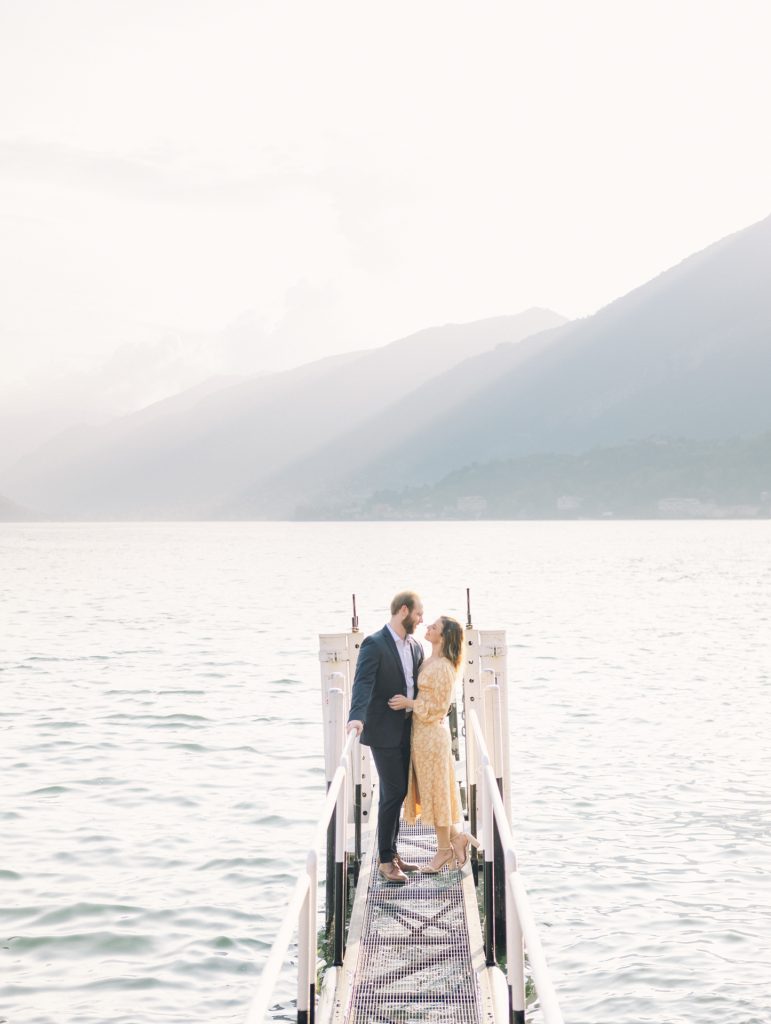 Villa-Melzi-Gardens-Honeymoon-photoshoot-in-Lake-Como