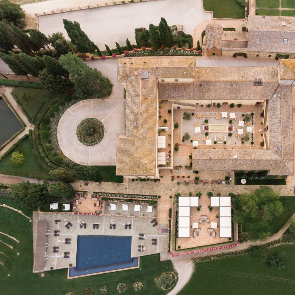 Castle-wedding-tuscany-Castello-di-Casole