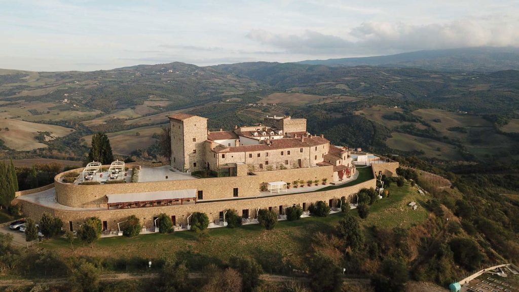 Castle-wedding-tuscany-Castello-di-Velona