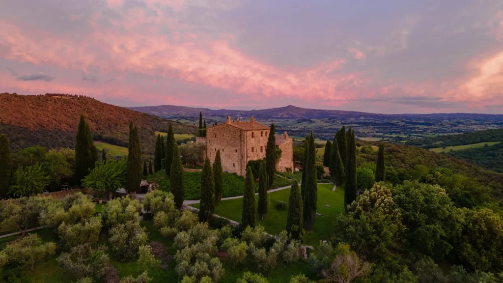 Castle-wedding-tuscany-Castello-di-Vicarello