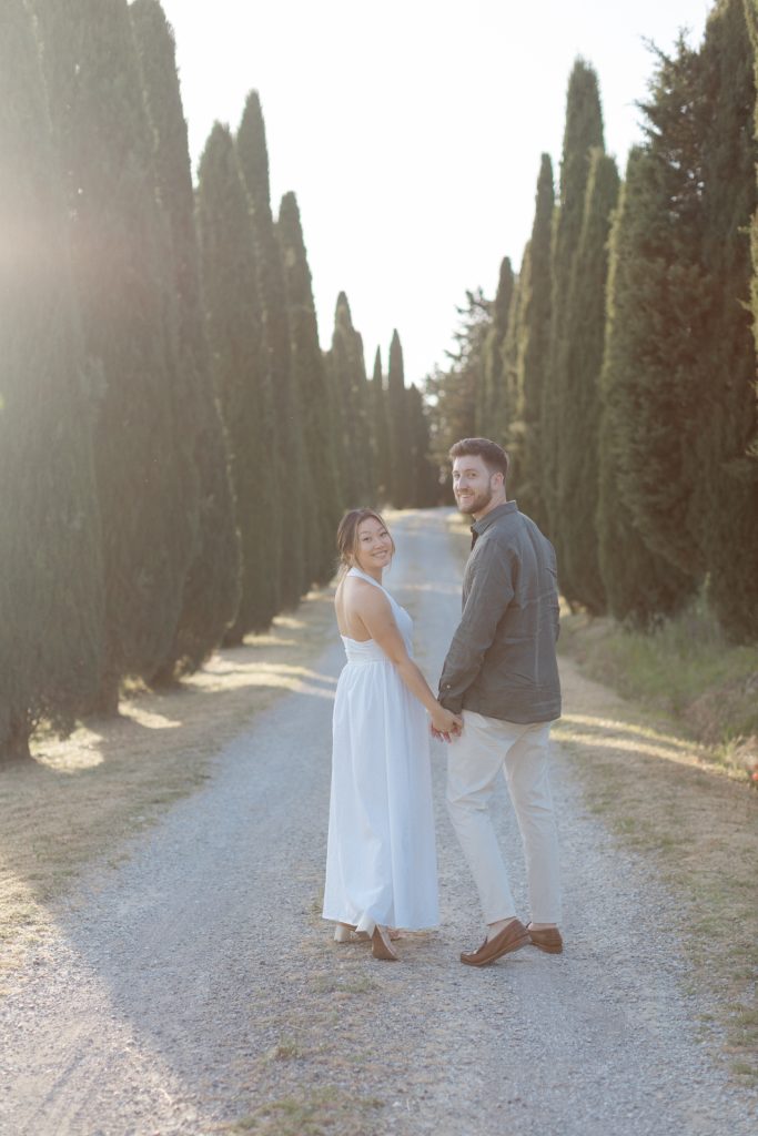 Honeymoon-in-Tuscany-Pienza-Italy-Sunset-Photoshoot