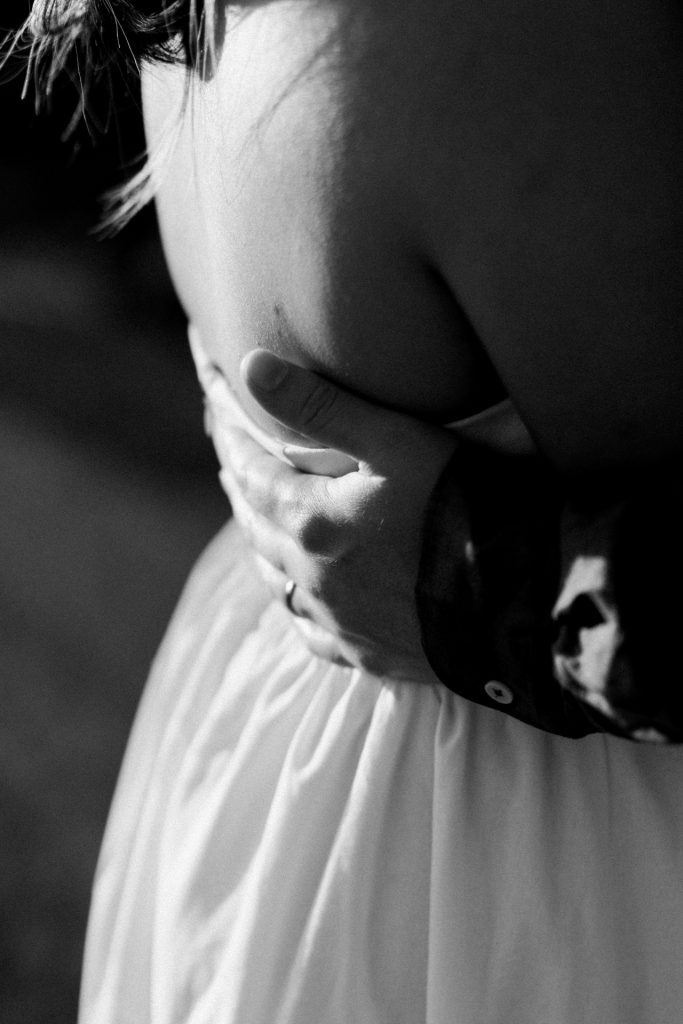 Honeymoon-in-Tuscany-Pienza-Italy-Sunset-Photoshoot