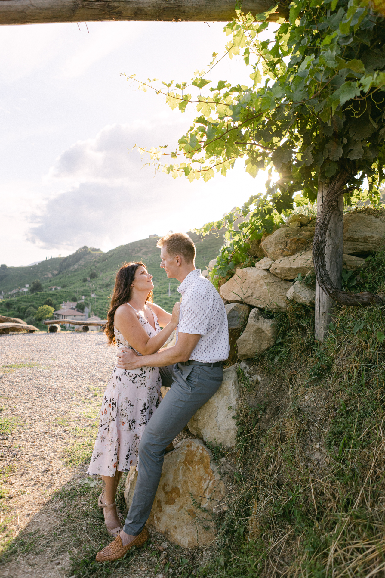 Prosecco-Hills-Anniversary-Photoshoot-Valdobbiadene-Vineyard- Veneto-Italy