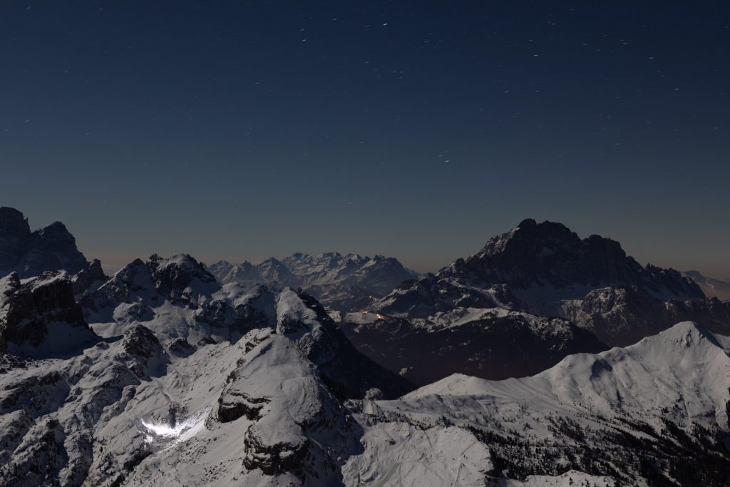 Rifugio-Lagazuoi-Dolomites-Italy-Elopement-Photographer