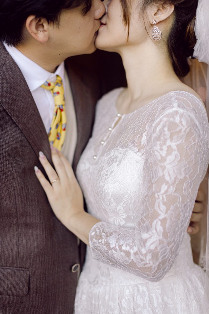 Details of a couple getting married in Venice wedding portraits